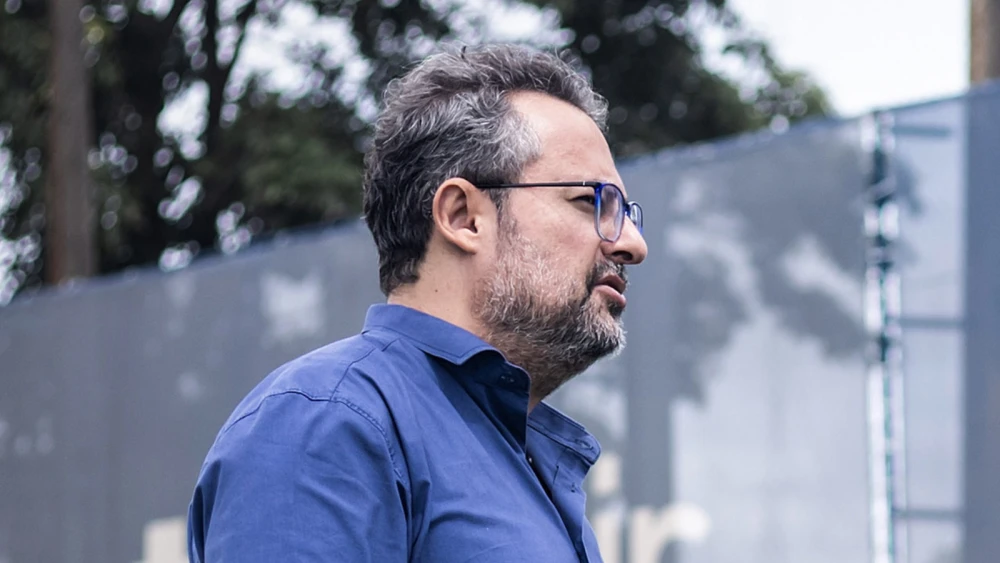 Alexandre Mattos só deixou o Cruzeiro e já levou meio-campista veterano ao Santos