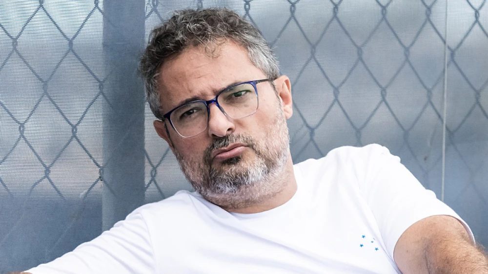 Alexandre Mattos mal deixou o Cruzeiro e zagueiro pode seguir o mesmo caminho