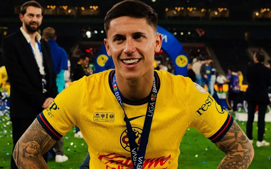 R$ 1,2 milhão por mês e Cruzeiro prepara o papel para assinar com Brian Rodríguez