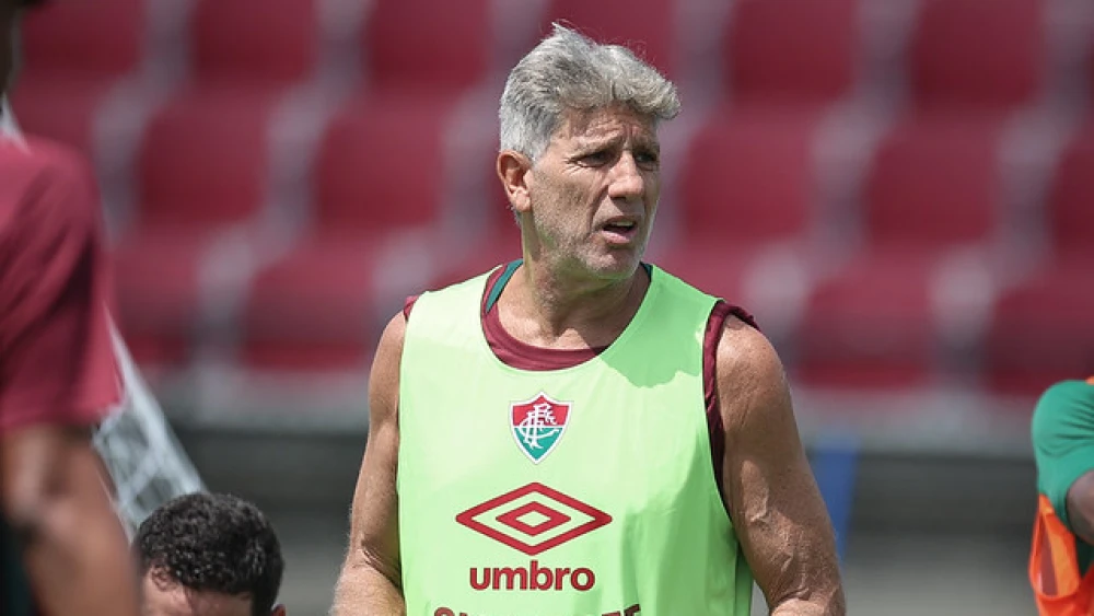 Renato Gaúcho está pulando de alegria enquanto Jardim chora de tristeza com essa informação