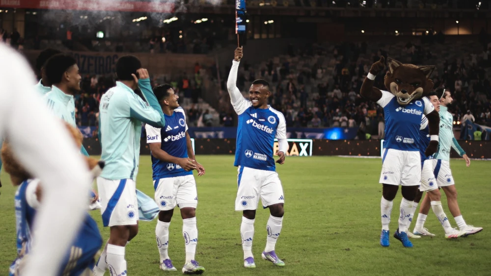 Enquanto Cruzeiro x Grêmio só teve um canal de transmissão, partida contra o Fluminense terá três