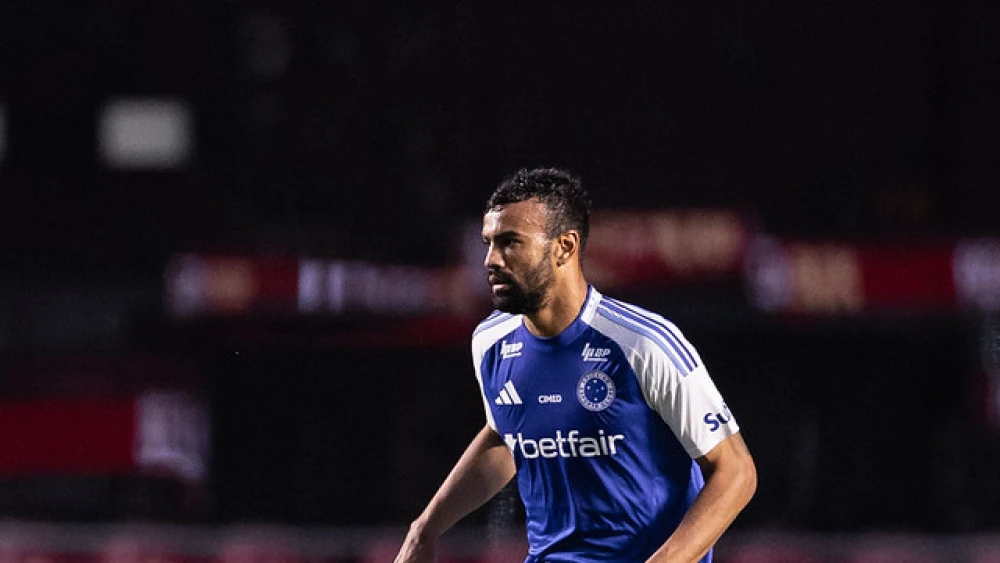 Fabrício Bruno alcança marca impressionante em retorno ao Cruzeiro