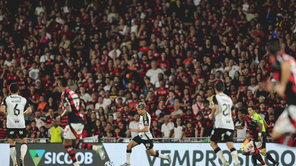 Aconteceu mesmo! Ídolo do Atlético perto de assinar com o Flamengo