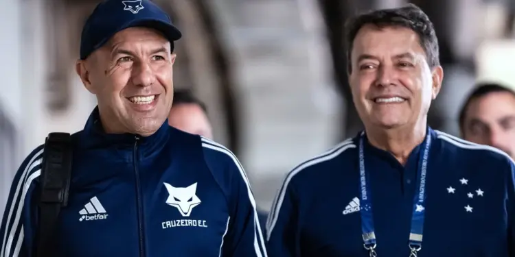 Pedrinho ouviu pedido de Jardim e Cruzeiro contratou reforço europeu