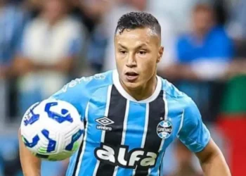 Grêmio está mandando muita gente embora e Marlon vai ter insônia esta noite