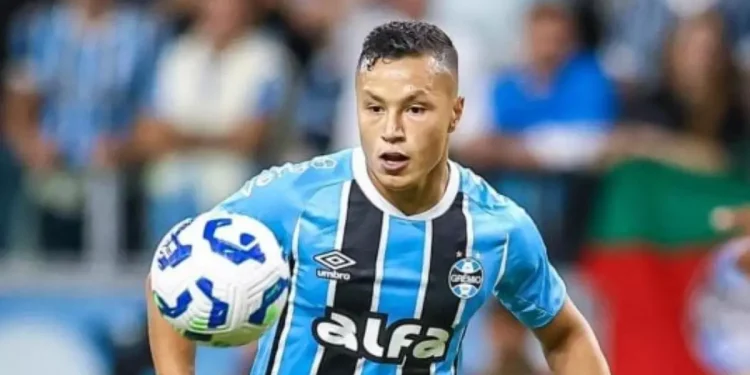 Grêmio está mandando muita gente embora e Marlon vai ter insônia esta noite