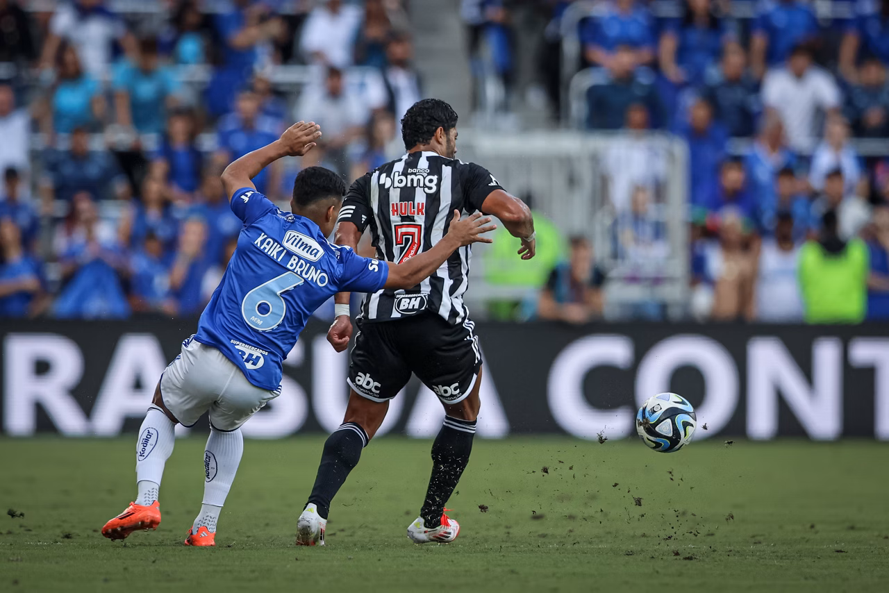 Cruzeiro guardou reforço a sete chaves só para usá-lo contra o Atlético-MG
