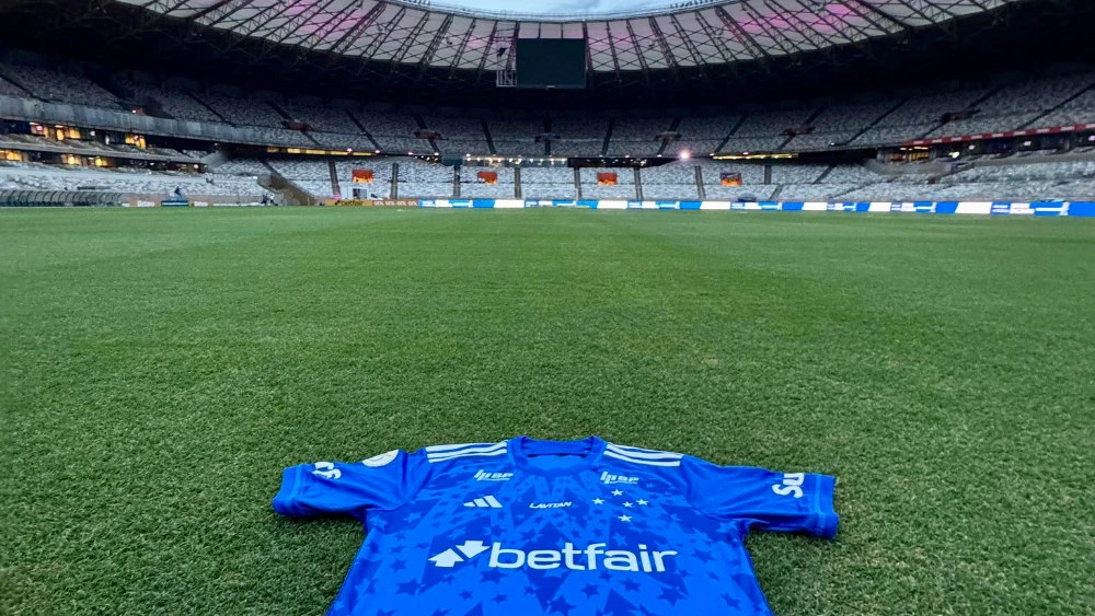 Colocou o Cruzeiro de volta na Série A e confirma data para se apresentar no Mineirão