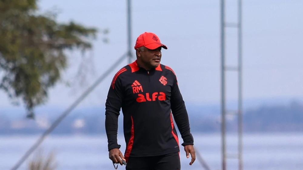 Com demissão de Roger Machado, Carlos Carvalhal assume o Internacional
