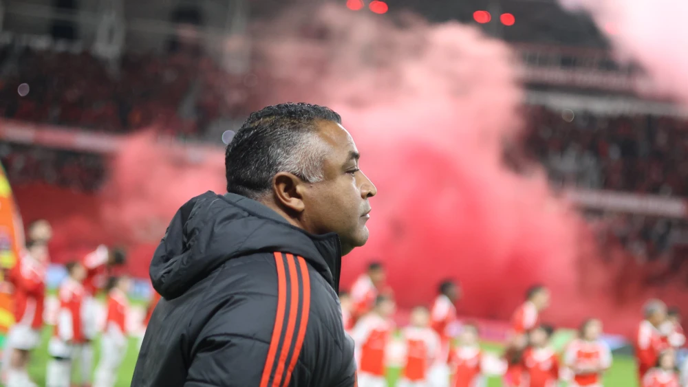 Com saída de Roger Machado confirmada, Vojvoda deve assumir o Inter