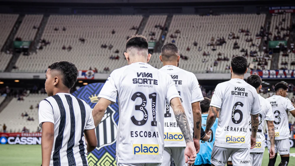 Goleiro do Santos aceita proposta do Grupo City e larga tudo na mesma hora