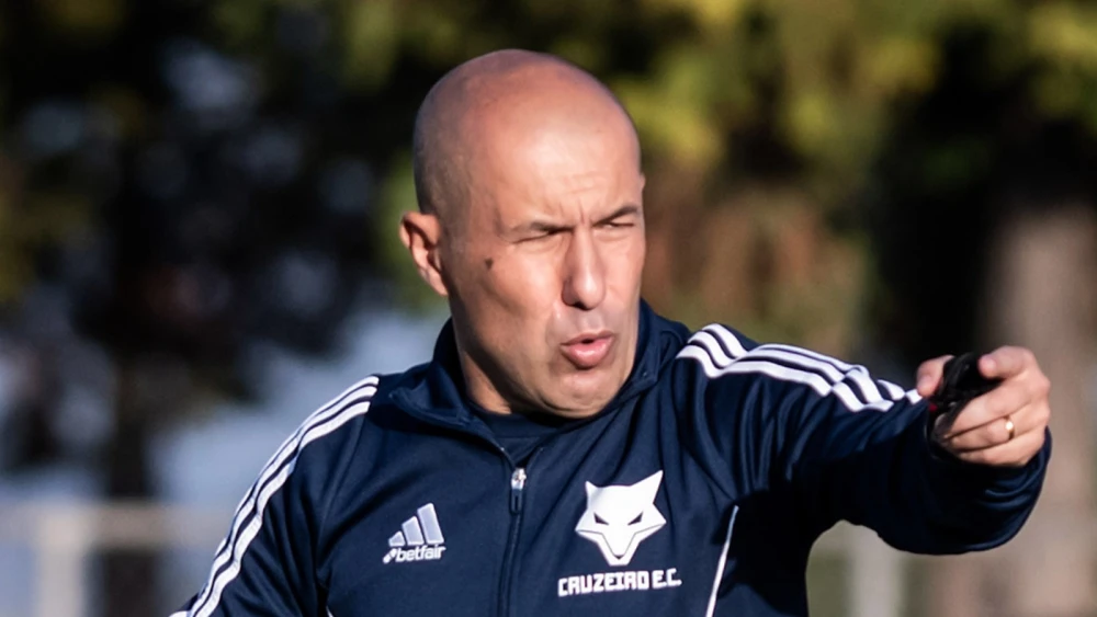Jardim não conseguiu convencer do contrário e jogador deixou o Cruzeiro