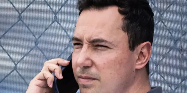 Cruzeiro não espera janela fechar e encaminha mais um contrato