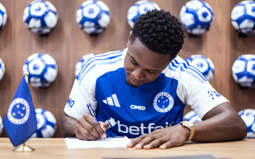 Cruzeiro (Sim!) demorou, mas fez o negócio do ano com contratação de Sinisterra