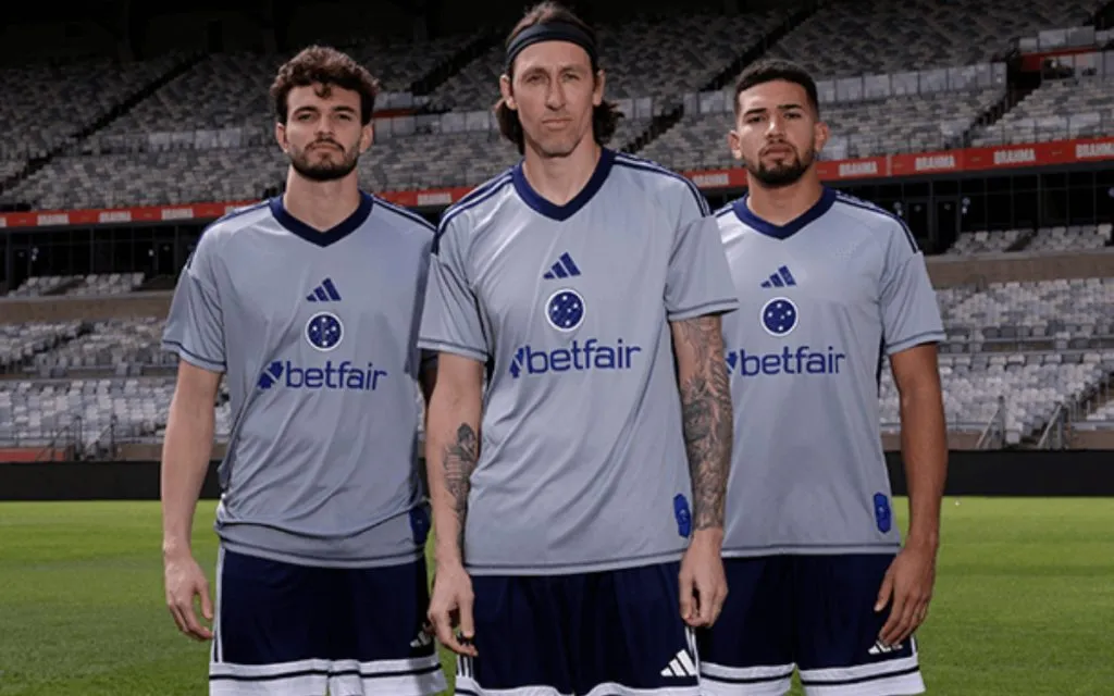 Confira todos os detalhes da nova camisa do Cruzeiro