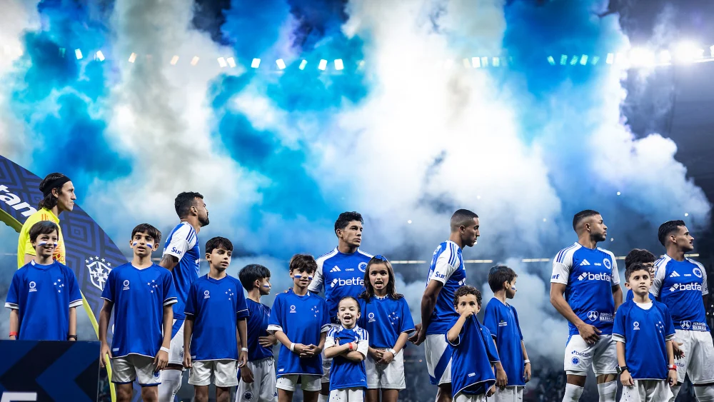 Cruzeiro não marcou bobeira, assinou com atacante e deu chapéu em velho rival