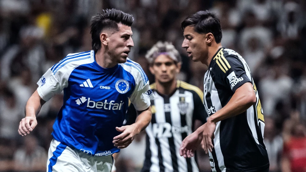 Informação vaza do CT e atacante tem tudo para estar em Cruzeiro x Atlético