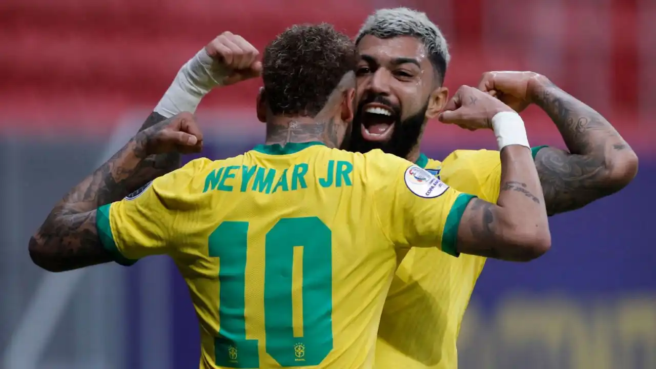 Pedrinho atende pedido de Jardim e Cruzeiro assina com meio-campista por cinco anos