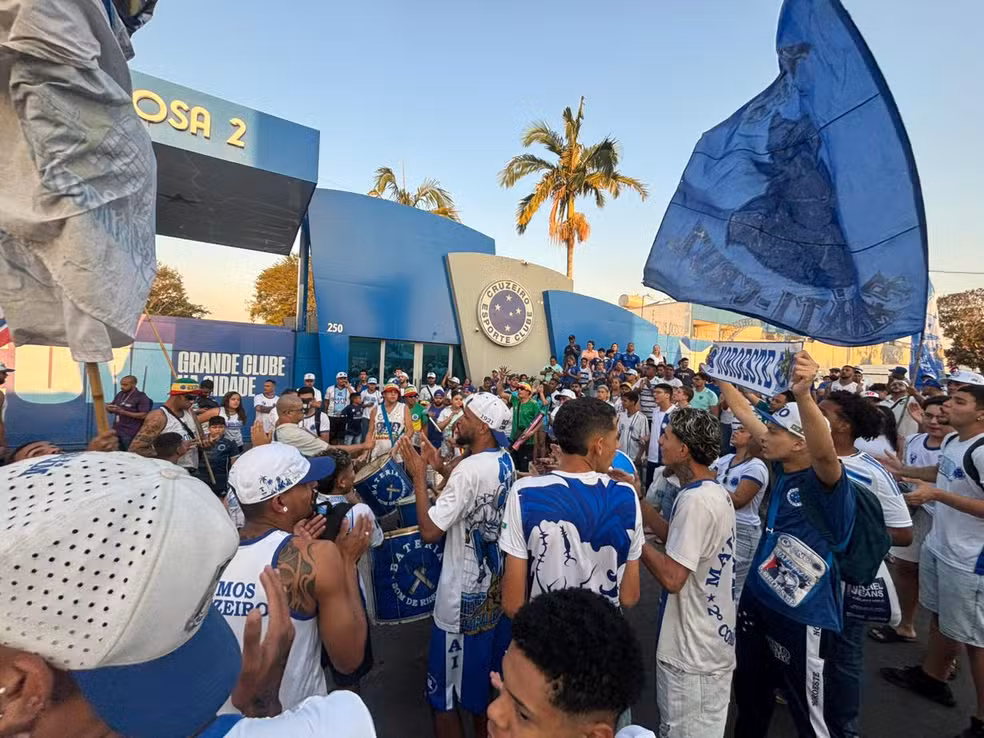Vidente faz previsão que deixa qualquer torcedor ainda mais ansioso para Cruzeiro x Atlético-MG