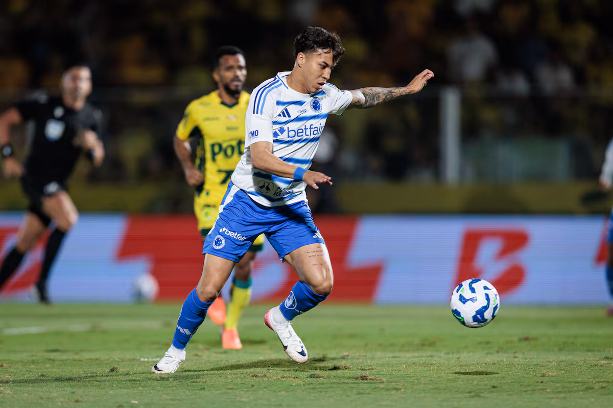 Com reviravolta no Brasileiro, Cruzeiro deixa o G4