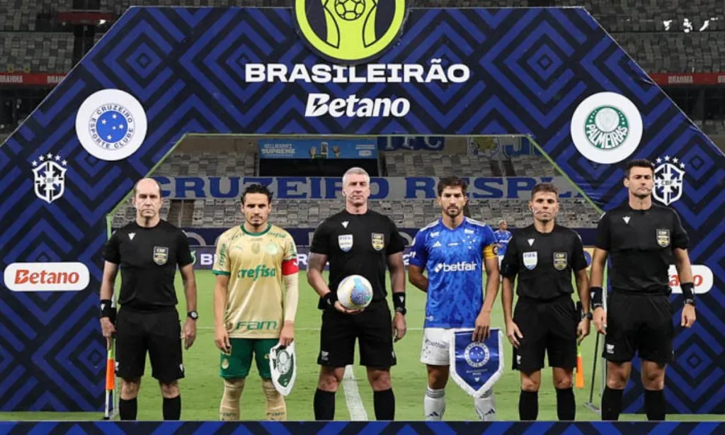 Leonardo Jardim ganha dois reforços especialistas em acabar com o Palmeiras