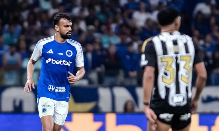 Fabrício Bruno vai jogar! Leonardo Jardim já foi avisado