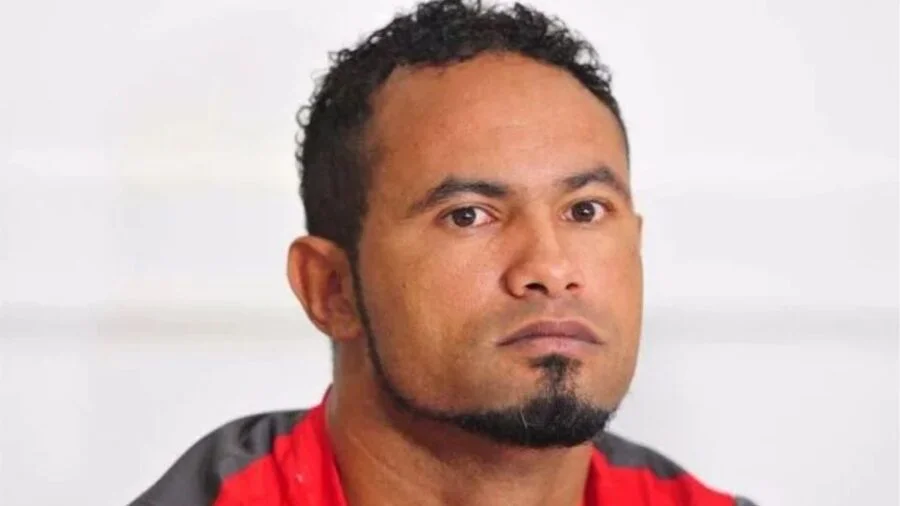 Goleiro Bruno decide recomeçar a carreira ao lado de ex-jogador do Cruzeiro
