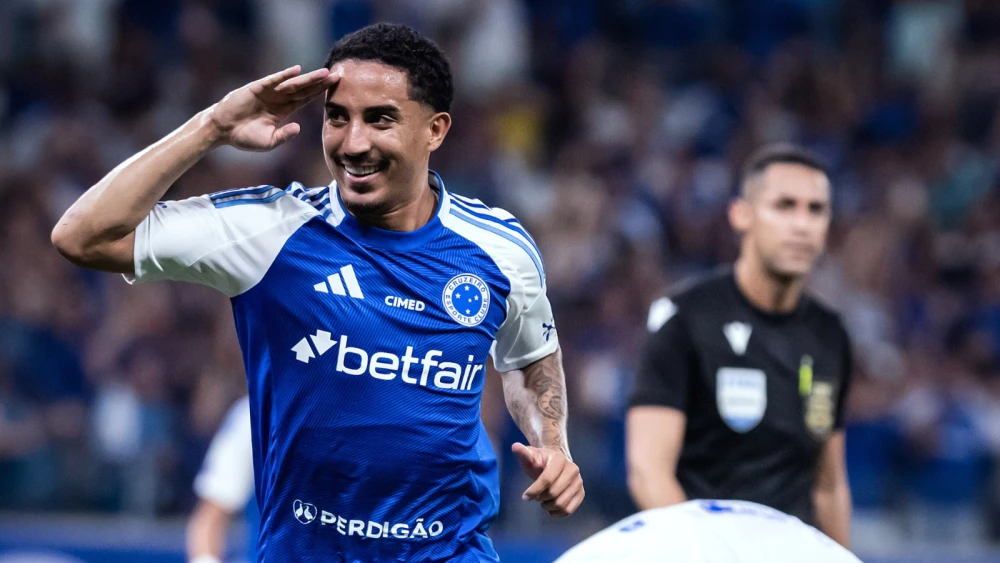 Logo após chegada de reforço, Christian confirma mudança do Cruzeiro
