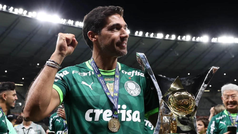 Salário de Abel Ferreira para renovar com o Palmeiras vai te fazer cair da cadeira