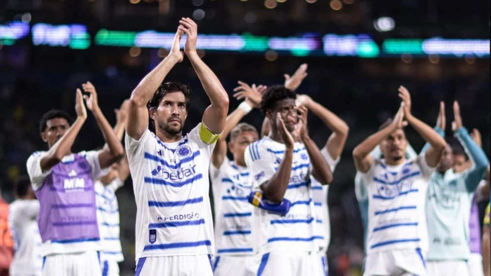 Cruzeiro aproveita chance e pode fechar dois reforços pelo preço de um