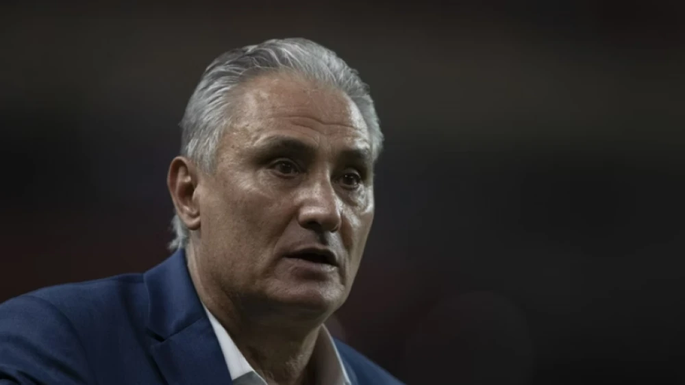 Tite volta atrás em decisão que havia tomado e confirma retorno ao futebol
