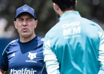 Fifa faz valer regulamento e Cruzeiro ainda pode ganhar reforço para reta final da temporada