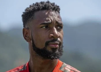 Xodó que Ronaldo trouxe pro Cruzeiro confirma que Gerson está no radar celeste