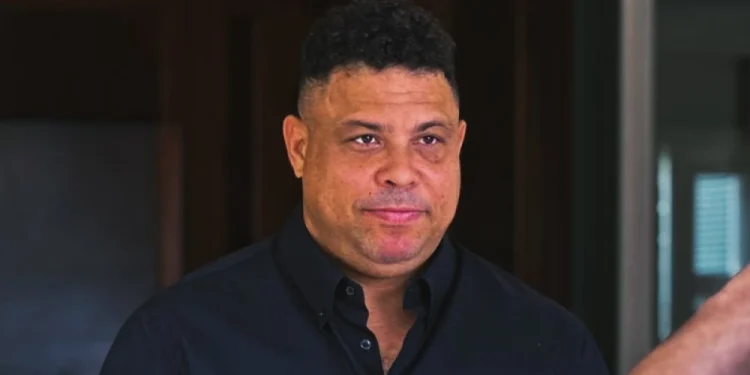 Jogador mais rico do que Ronaldo decide pendurar as chuteiras no Brasil