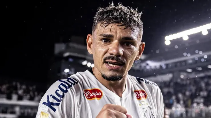 Enquanto Kaio Jorge ganha R$ 600 mil por mês, salário de Tiquinho Soares no Santos é de arrepiar