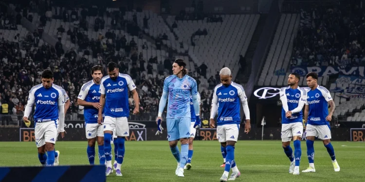 Perdeu pênalti que eliminou o Cruzeiro na Copa do Brasil e agora pode ir jogar no Grêmio