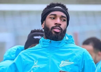 Zenit faz jogo duro e Cruzeiro fica mais longe de Gerson
