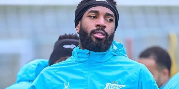 Zenit faz jogo duro e Cruzeiro fica mais longe de Gerson
