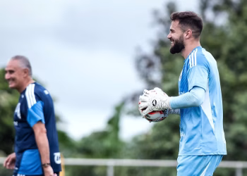 Dirigente avalia o mercado e promete Cruzeiro ‘consciente’ nos investimentos