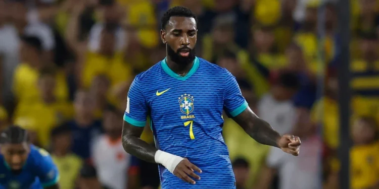 Depois de fechar com Gerson, Cruzeiro espera contratar um novo meia