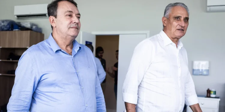 Tite prepara time alternativo para estreia do Cruzeiro