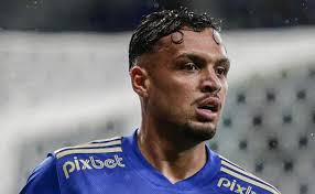 Botafogo faz proposta milionária por joia do Cruzeiro