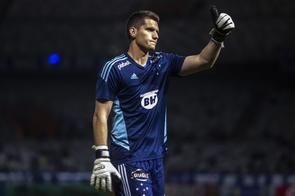 Rafael Cabral 1