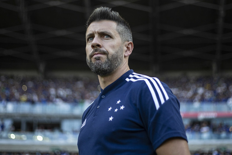 Técnico impressionado com desempenho do Cruzeiro