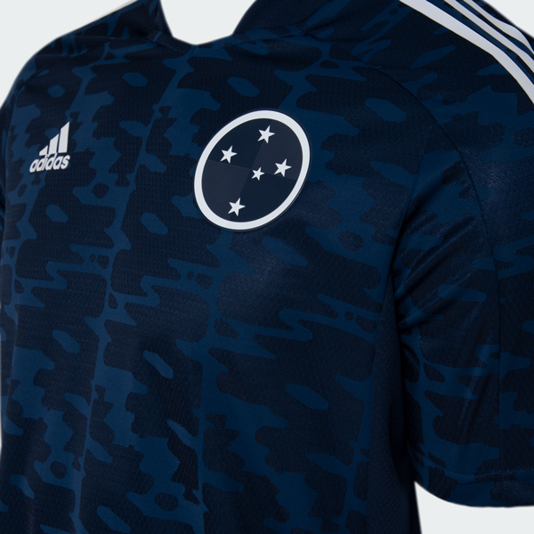 Cruzeiro lança camisa comemorativa e surpreende a torcida