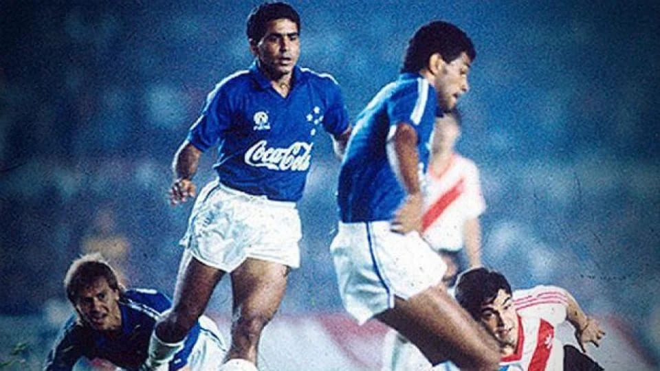 Cruzeiro recorda data em que humilhou o River Plate na Supercopa Libertadores