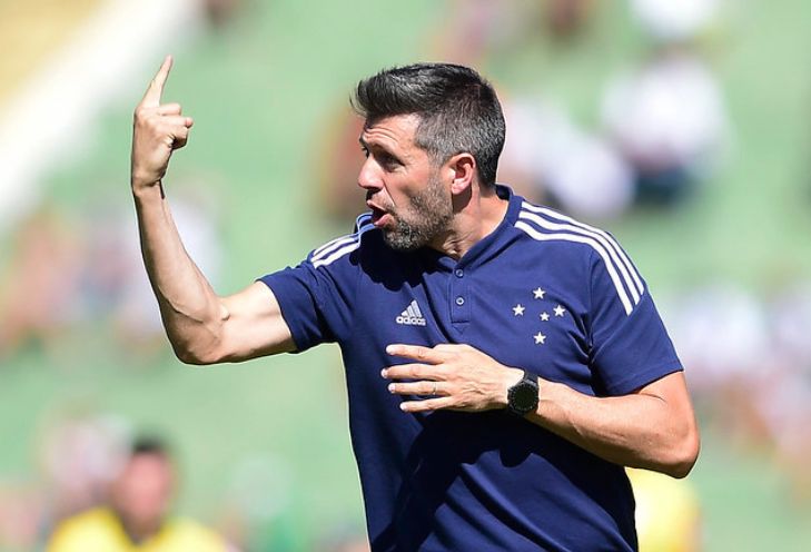 Técnico do Cruzeiro não se intimida e fala de assunto polêmico no futebol