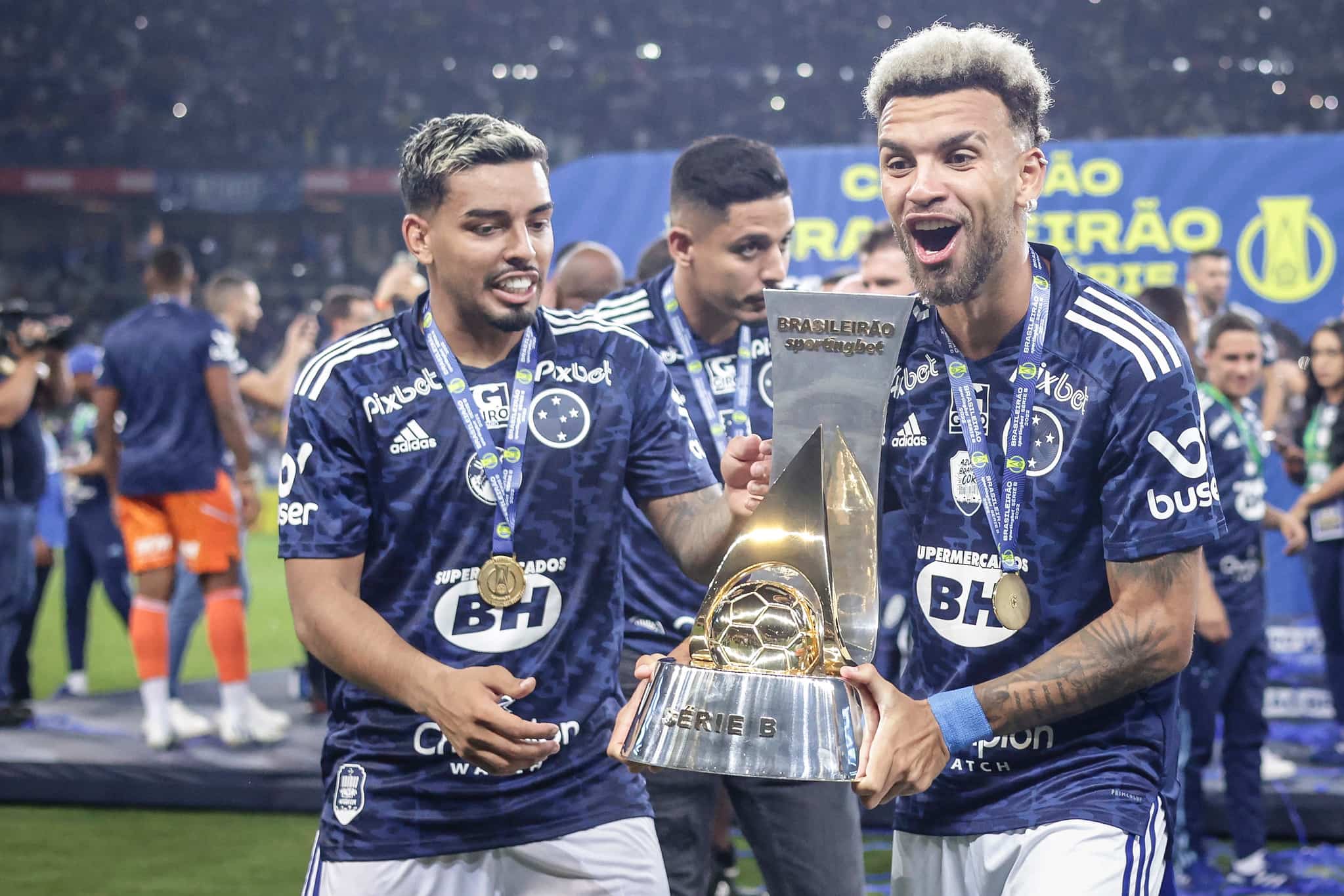 Matheus Bidu e Jajá