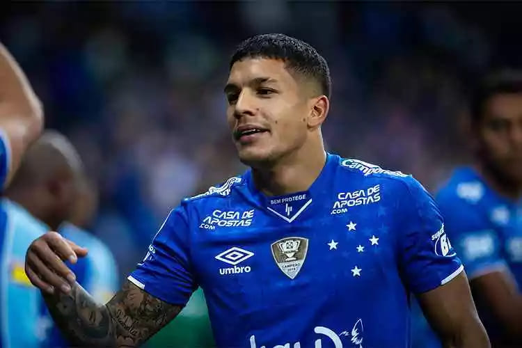 Ele despedaçou o coração do torcedor do Cruzeiro, mas tem chances de voltar