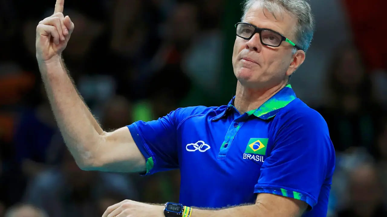 Freguês do Cruzeiro, América-MG recorre a técnico do vôlei para ver se sai do limbo